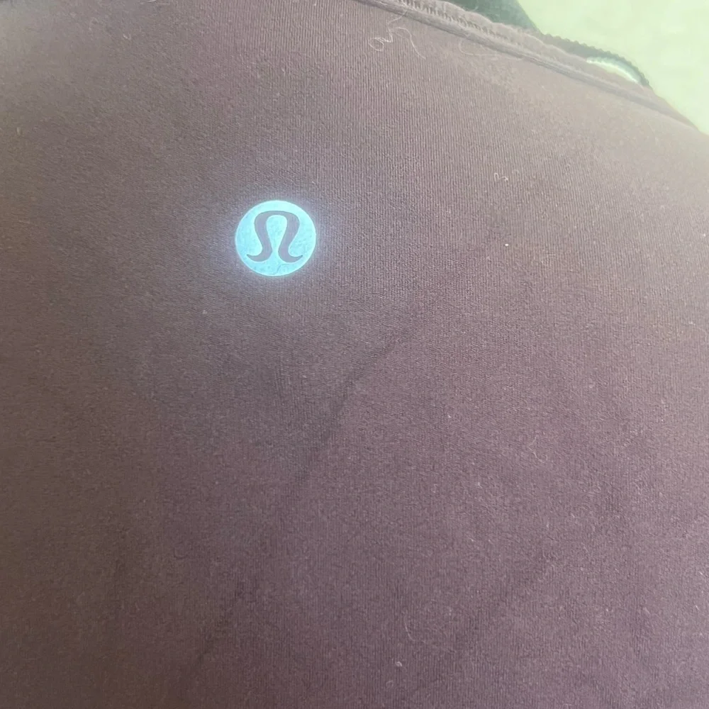 Lululemon Athletica Plum Wrap Blouse Caja 6